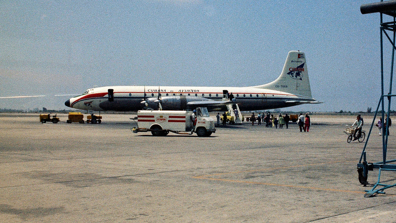 Illustration for article titled 27 Stylish Airliner Liveries From The Past